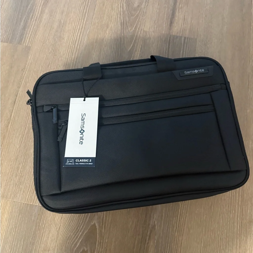Samsonite 141271-1041 Classic 2 15.6